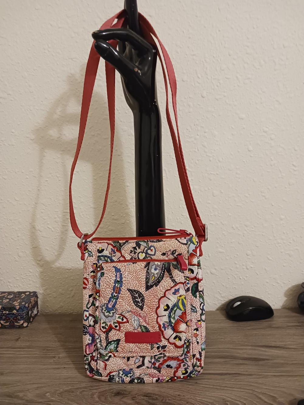 Vera Bradley Floral Crossbody in Red Trim and Multi-Color Print Summer Garden